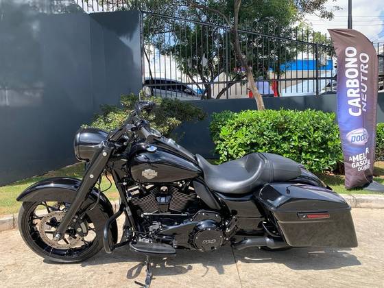 HARLEY-DAVIDSON ROAD KING SPECIAL HARLEY-DAVIDSON ROAD KING SPECIAL